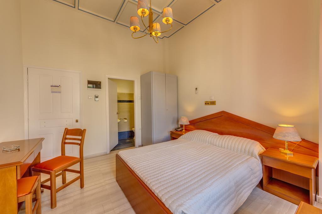 Hotel Halaris Ermoupoli Camera foto